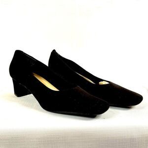 BLACK EASY SPIRIT ANITRA PUMPS SIZE 9.5